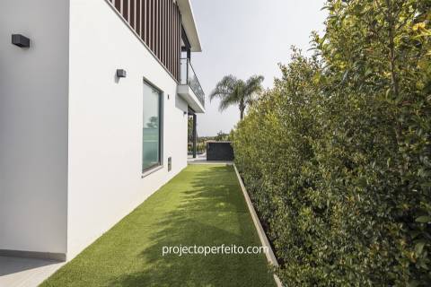 Moradia Isolada T4 Venda em Albufeira e Olhos de Água,Albufeira