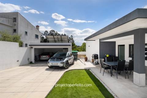 Moradia T3+1 Venda em Santa Maria da Feira, Travanca, Sanfins e Espargo,Santa Maria da Feira