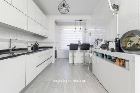 Apartamento T3 Venda em Serzedo e Perosinho,Vila Nova de Gaia