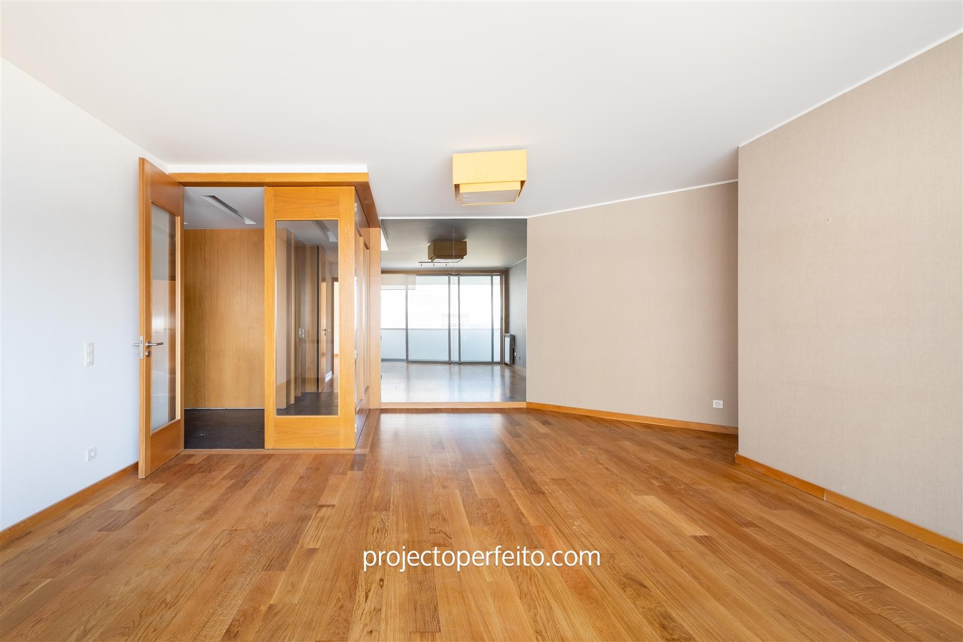 Apartamento T3 Arrendamento em Santa Marinha e São Pedro da Afurada,Vila Nova de Gaia