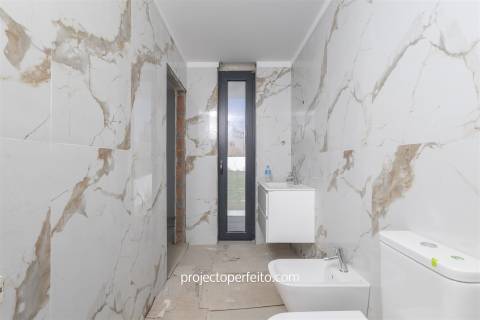 Moradia Geminada T3+1 Venda em São Félix da Marinha,Vila Nova de Gaia