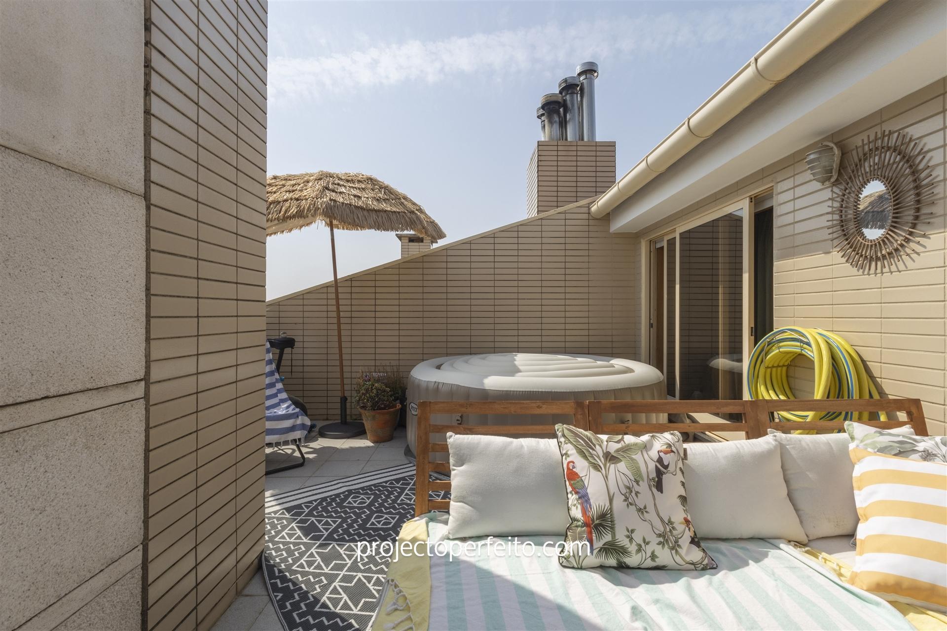 Apartamento T3 DUPLEX Venda em São Félix da Marinha,Vila Nova de Gaia