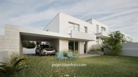 Moradia Geminada T3+1 Venda em São Félix da Marinha,Vila Nova de Gaia