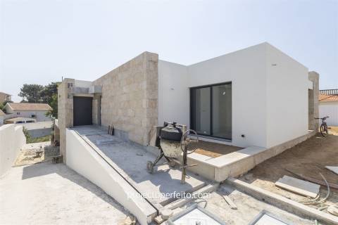 Moradia Isolada T3+1 Venda em São Félix da Marinha,Vila Nova de Gaia