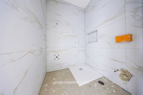 Moradia Geminada T3+1 Venda em Santa Maria da Feira, Travanca, Sanfins e Espargo,Santa Maria da Feira