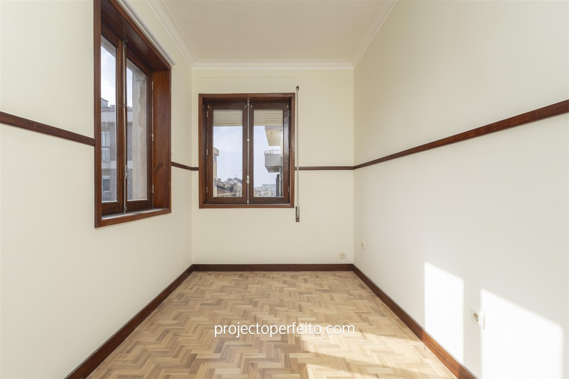 Apartamento T5 Arrendamento em Espinho,Espinho