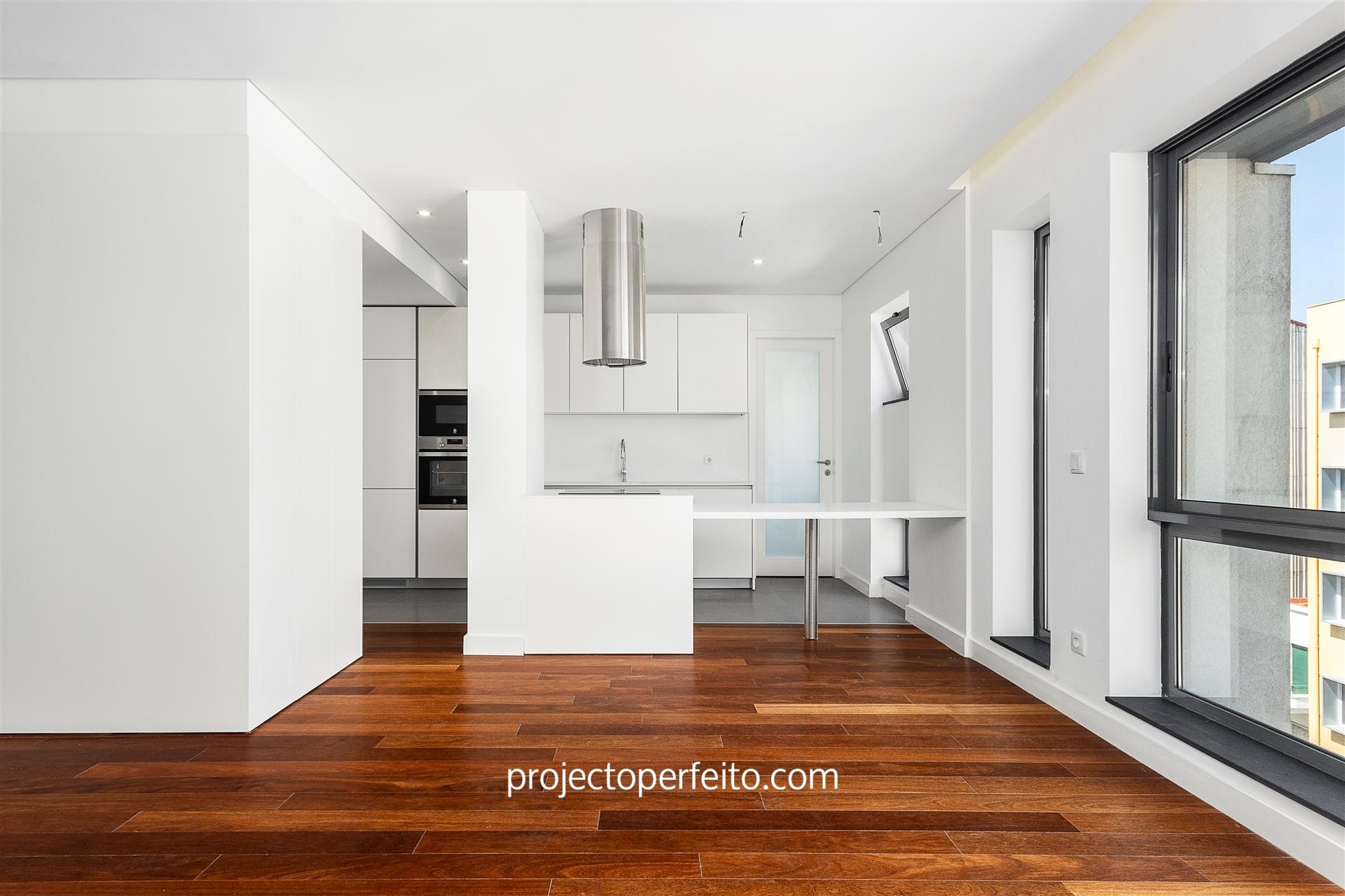 Apartamento T4 Venda em Cedofeita, Santo Ildefonso, Sé, Miragaia, São Nicolau e Vitória,Porto