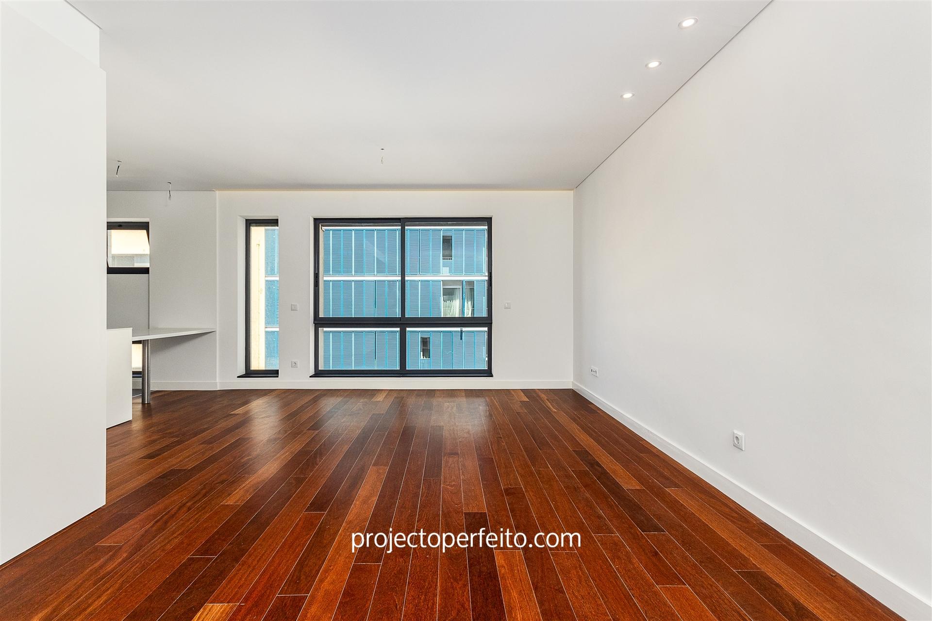 Apartamento T4 Venda em Cedofeita, Santo Ildefonso, Sé, Miragaia, São Nicolau e Vitória,Porto