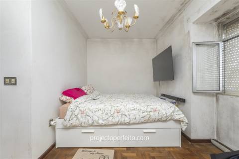 Moradia para Restaurar >=T10 Venda em Lourosa,Santa Maria da Feira