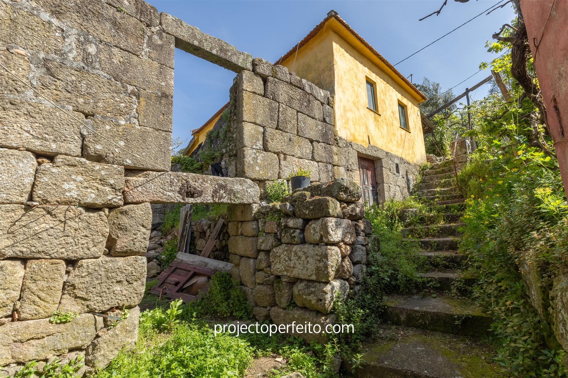 Quintinha T2 Venda em Oliveira do Douro,Cinfães