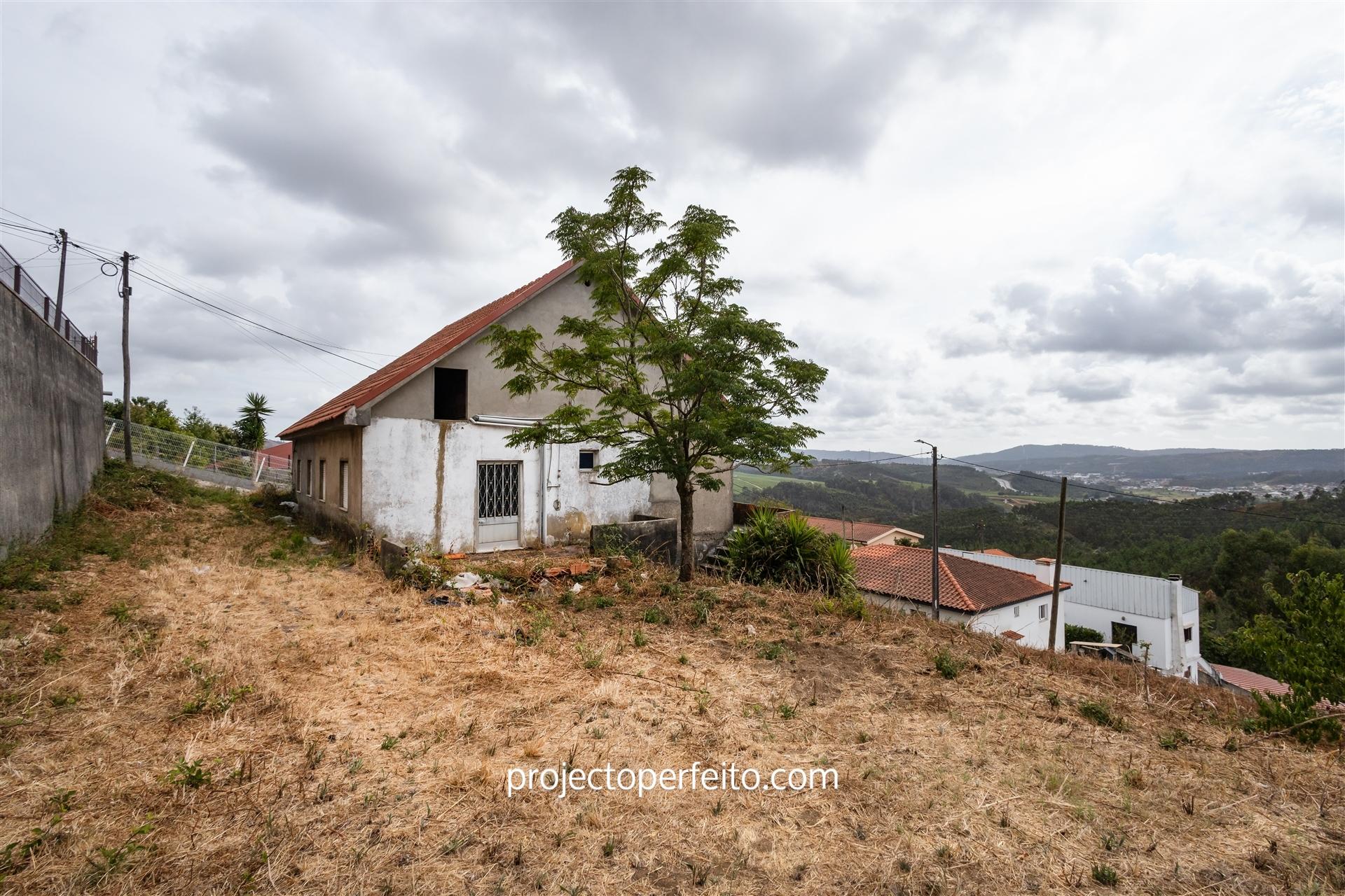 Moradia Isolada T2+3 Venda em Lordelo,Paredes