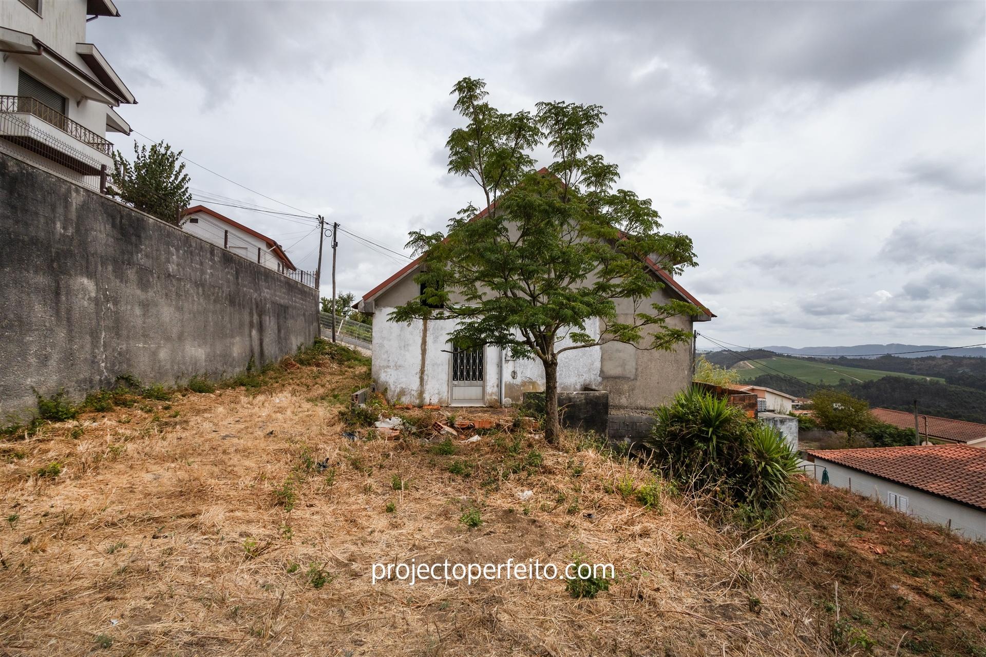 Moradia Isolada T2+3 Venda em Lordelo,Paredes