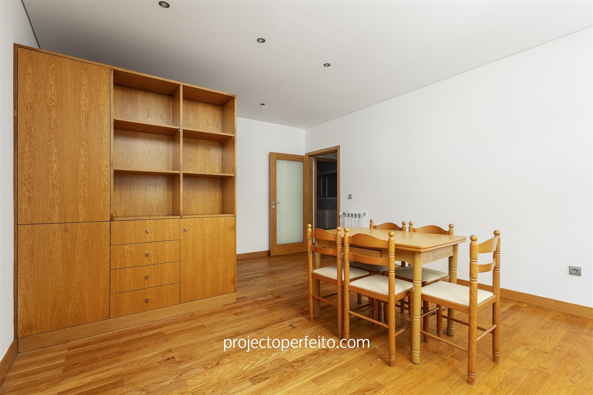 Apartamento T2 Arrendamento em Espinho,Espinho
