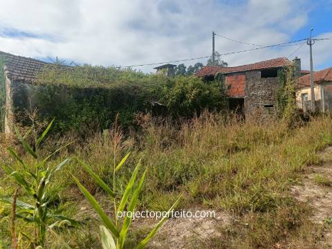 Moradia para Restaurar T2 Venda em Oliveira de Azeméis, Santiago de Riba-Ul, Ul, Macinhata da Seixa e Madail,Oliveira de Azeméis
