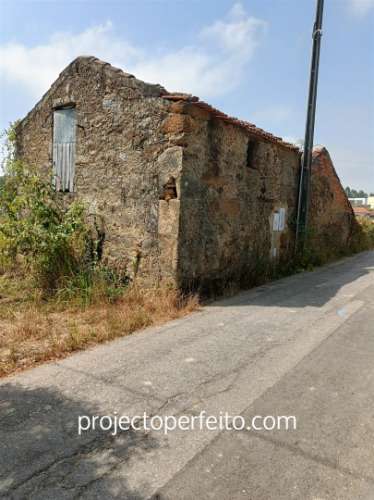 Moradia para Restaurar T2 Venda em Oliveira de Azeméis, Santiago de Riba-Ul, Ul, Macinhata da Seixa e Madail,Oliveira de Azeméis