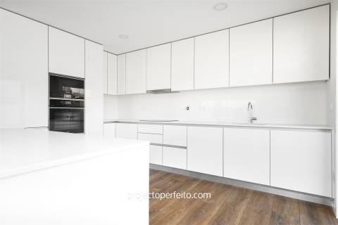 Apartamento T3 Venda em São João da Madeira,São João da Madeira