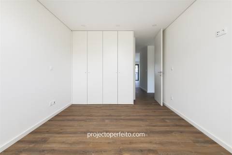 Apartamento T3 Venda em São João da Madeira,São João da Madeira