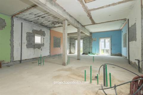 Moradia para Restaurar T3 Venda em Serzedo e Perosinho,Vila Nova de Gaia