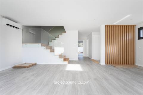 Moradia T4 Venda em Anta e Guetim,Espinho