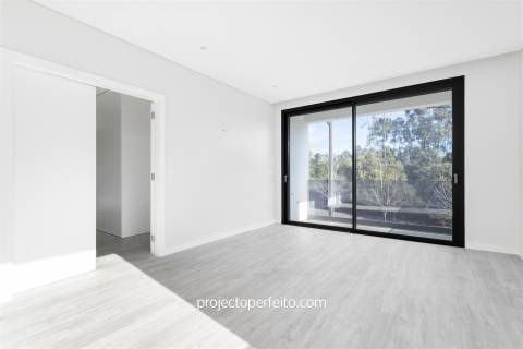 Moradia T4 Venda em Anta e Guetim,Espinho