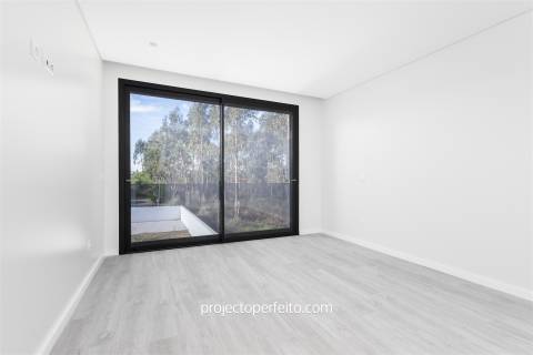 Moradia T4 Venda em Anta e Guetim,Espinho