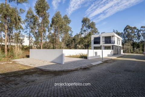 Moradia T4 Venda em Anta e Guetim,Espinho