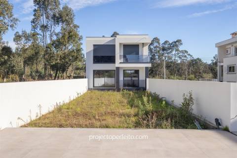Moradia T4 Venda em Anta e Guetim,Espinho