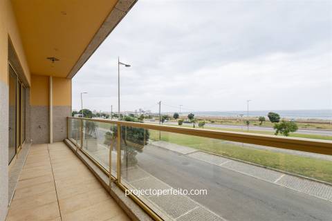 Apartamento T2 Arrendamento em São Félix da Marinha,Vila Nova de Gaia