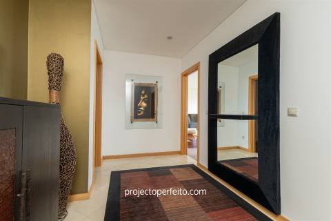 Apartamento T2 Arrendamento em São Félix da Marinha,Vila Nova de Gaia