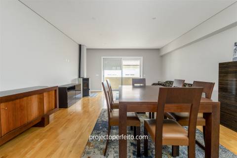 Apartamento T4 Arrendamento em Espinho,Espinho