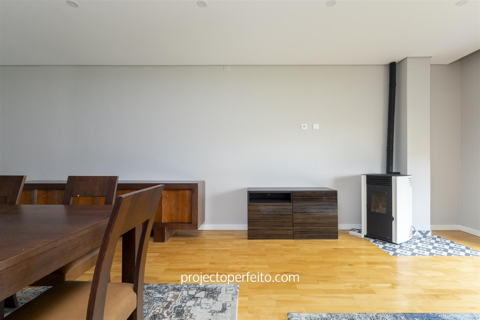 Apartamento T4 Arrendamento em Espinho,Espinho