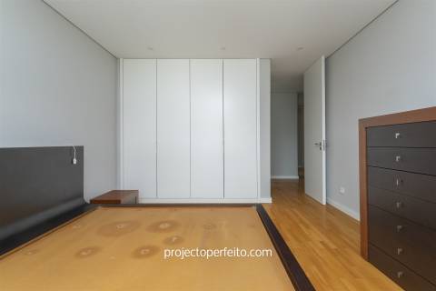 Apartamento T4 Arrendamento em Espinho,Espinho