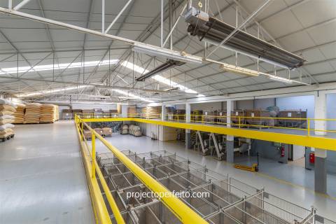 Fábrica/Indústria  Arrendamento em Lourosa,Santa Maria da Feira