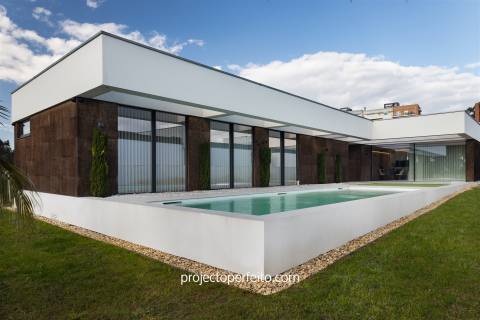 Moradia Isolada T3 Venda em Mozelos,Santa Maria da Feira