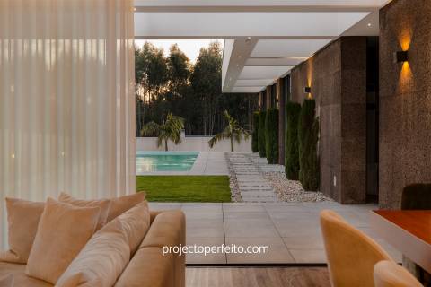 Moradia Isolada T3 Venda em Mozelos,Santa Maria da Feira