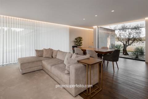 Moradia Isolada T3 Venda em Mozelos,Santa Maria da Feira