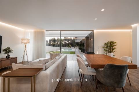 Moradia Isolada T3 Venda em Mozelos,Santa Maria da Feira