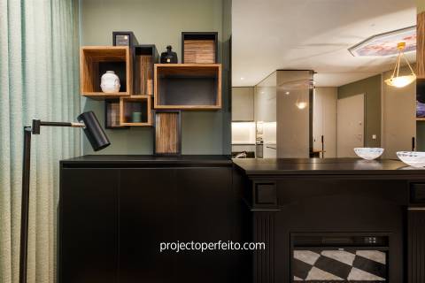 Apartamento T2 para venda em Espinho, vendido completamente mobilado e equipado.