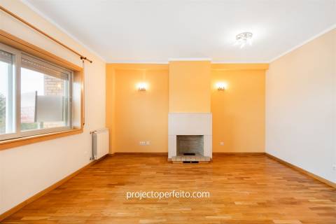 Apartamento T2 Venda em São Félix da Marinha,Vila Nova de Gaia