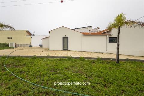 Moradia T4 Venda em Anta e Guetim,Espinho