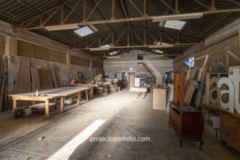 Armazém  Venda em Serzedo e Perosinho,Vila Nova de Gaia