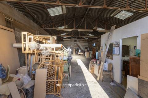 Armazém  Venda em Serzedo e Perosinho,Vila Nova de Gaia