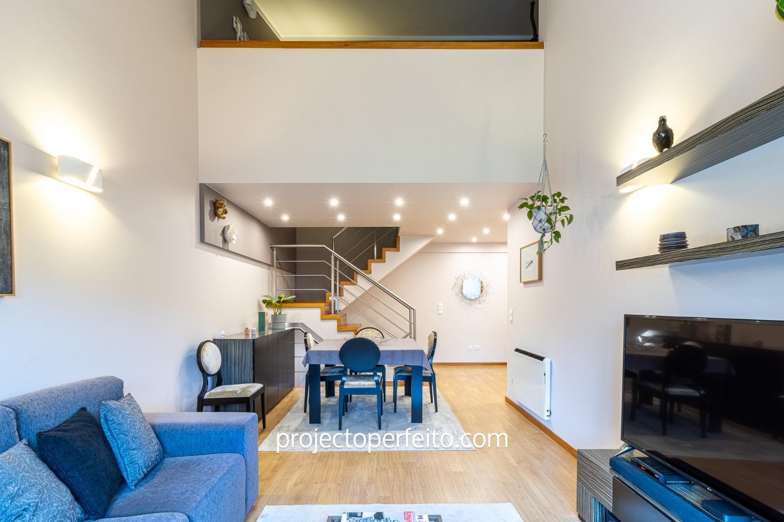 Apartamento T2+1 Triplex Venda em Canelas,Vila Nova de Gaia