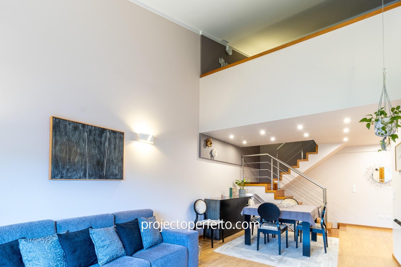 Apartamento T2+1 Triplex Venda em Canelas,Vila Nova de Gaia