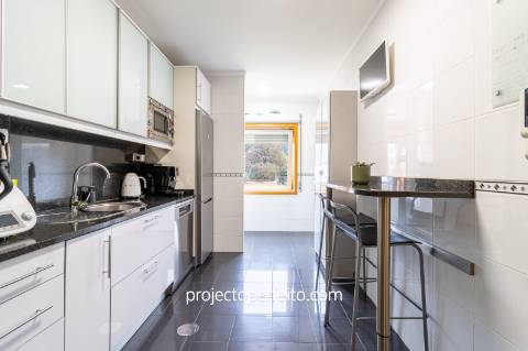 Apartamento T2+1 Triplex Venda em Canelas,Vila Nova de Gaia