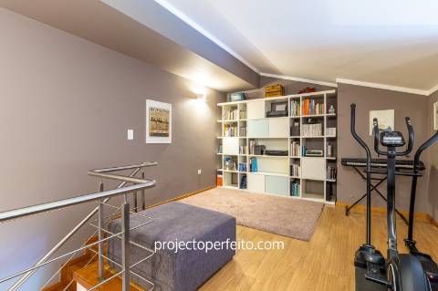 Apartamento T2+1 Triplex Venda em Canelas,Vila Nova de Gaia