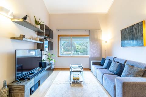 Apartamento T2+1 Triplex Venda em Canelas,Vila Nova de Gaia