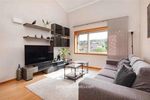 Apartamento T2+1 Triplex Venda em Canelas,Vila Nova de Gaia