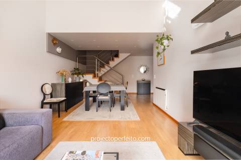 Apartamento T2+1 Triplex Venda em Canelas,Vila Nova de Gaia