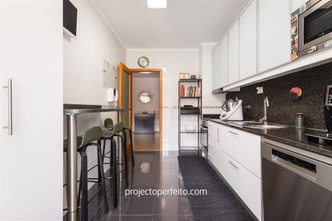 Apartamento T2+1 Triplex Venda em Canelas,Vila Nova de Gaia